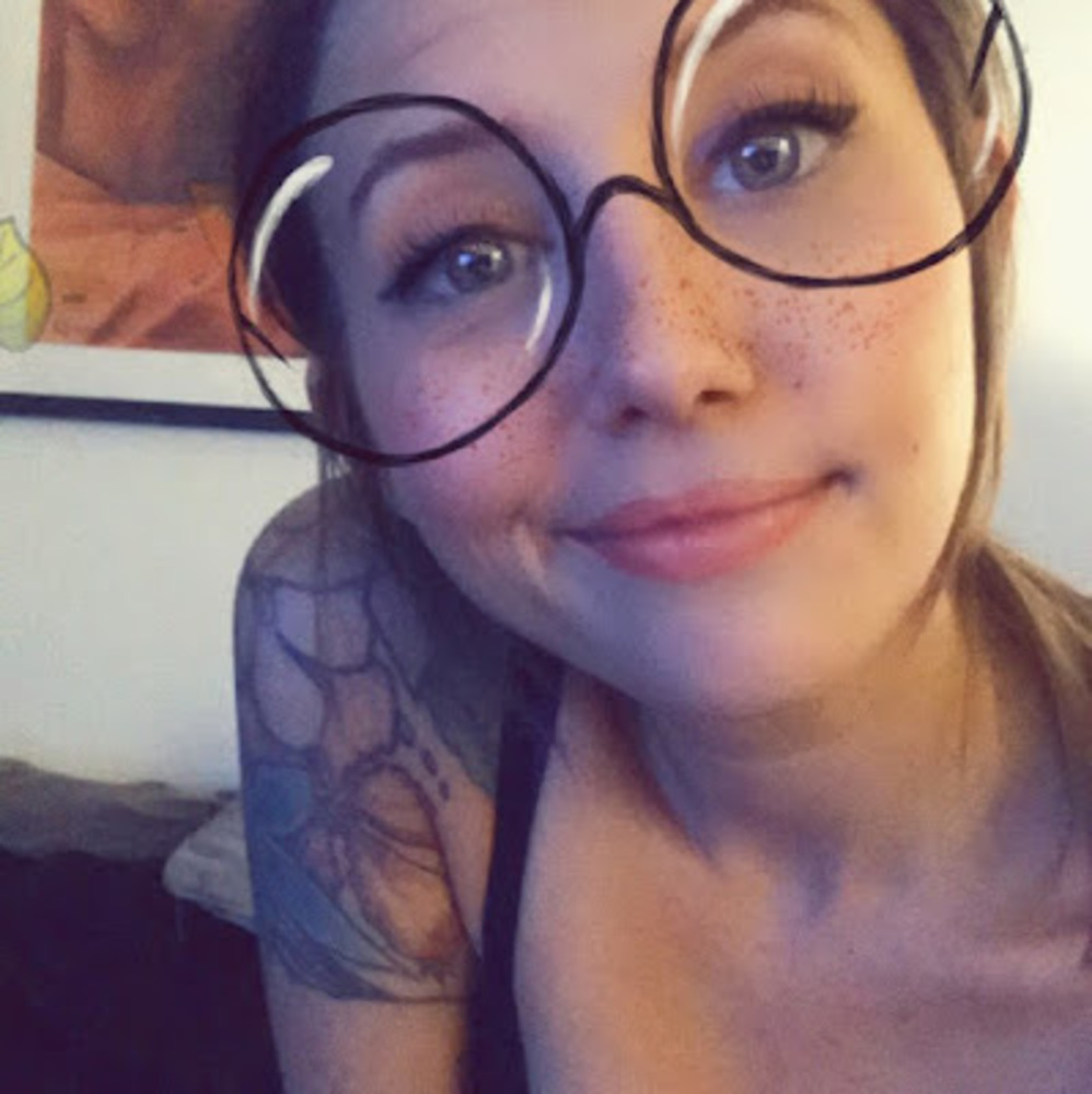 Meet your Posher, ℰℓainℯ